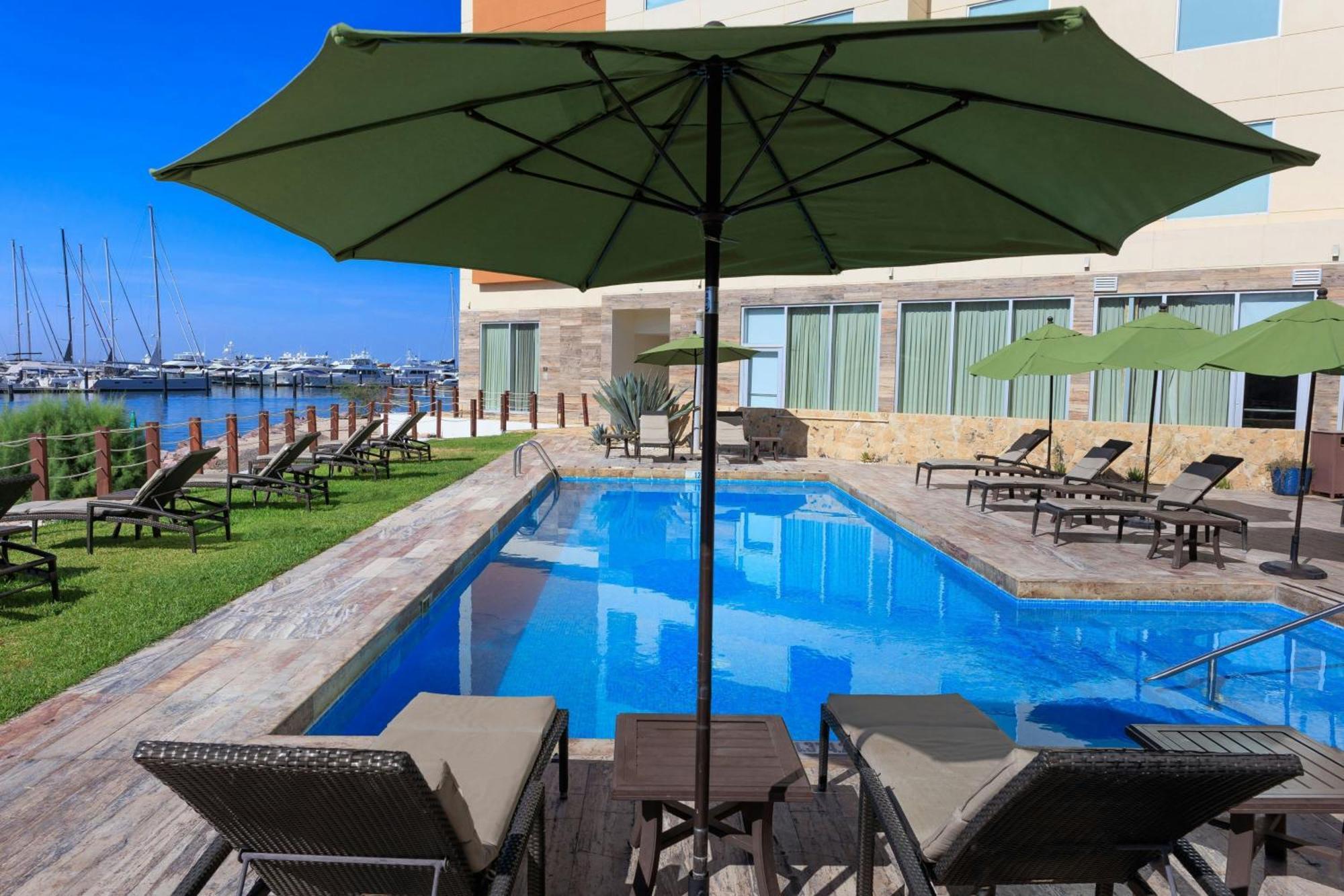 Courtyard By Marriott La Paz Baja California Sur Hotel Exterior foto