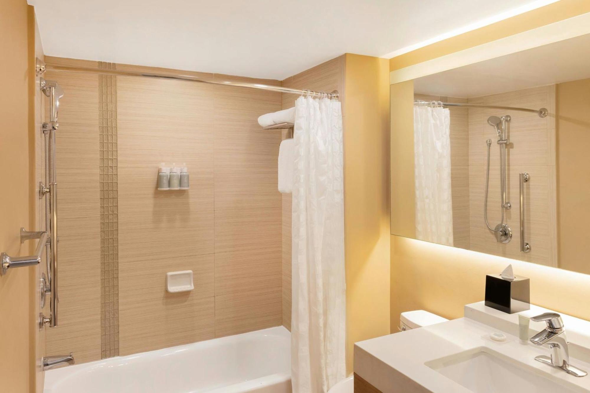 Courtyard By Marriott La Paz Baja California Sur Hotel Exterior foto